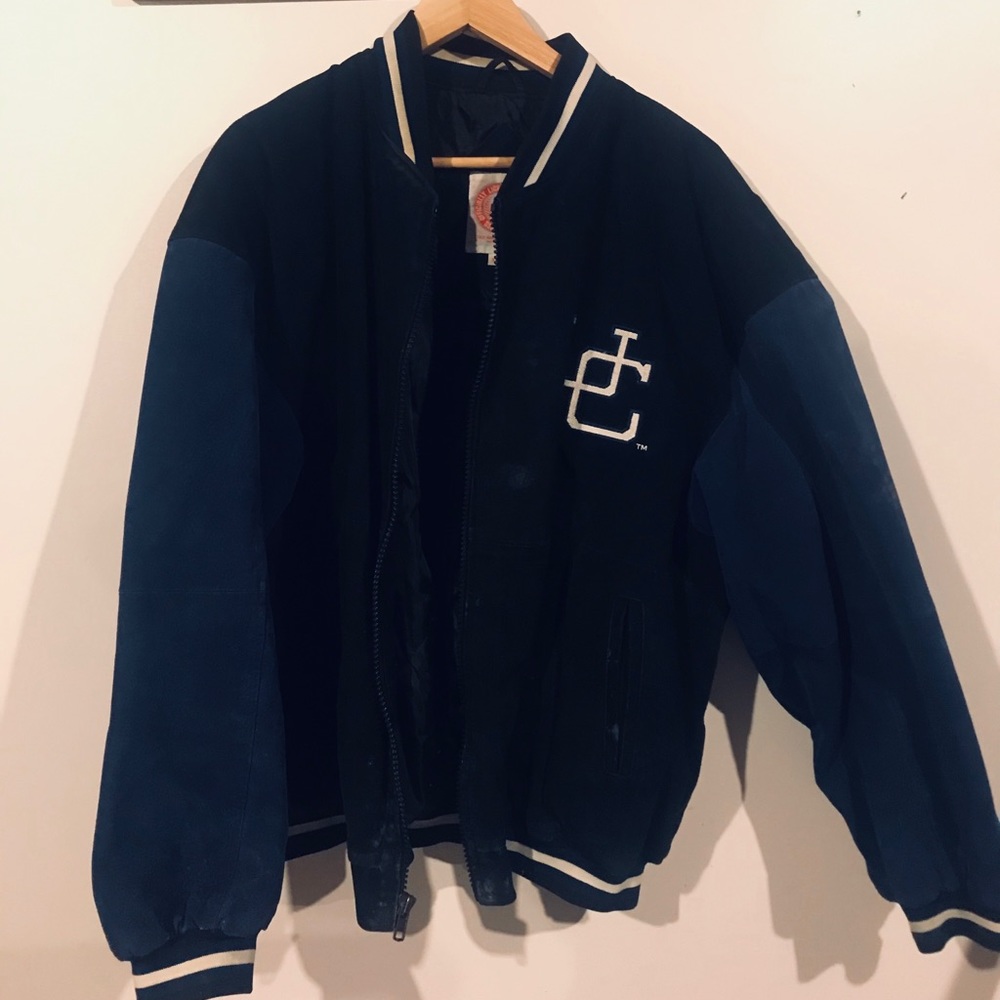 Vintage UCONN suede jacket men’s XL
